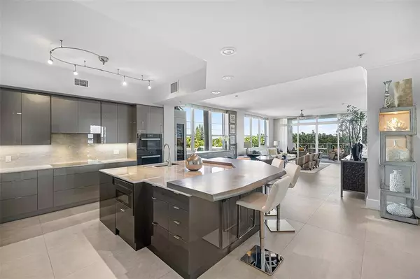 701 SE 21st Ave #301, Deerfield Beach, FL 33441