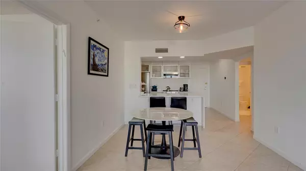 Fort Lauderdale, FL 33308,3020 NE 32nd Ave #906