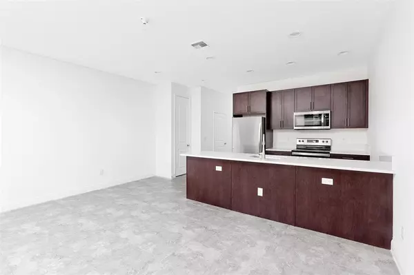 Coconut Creek, FL 33073,6937 PINES CIRCLE #17