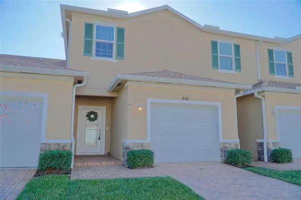941 NE Trailside Run, Port St Lucie, FL 34983