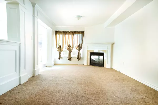 Georgina, ON L0E 1R0,67 Wyndham CIR