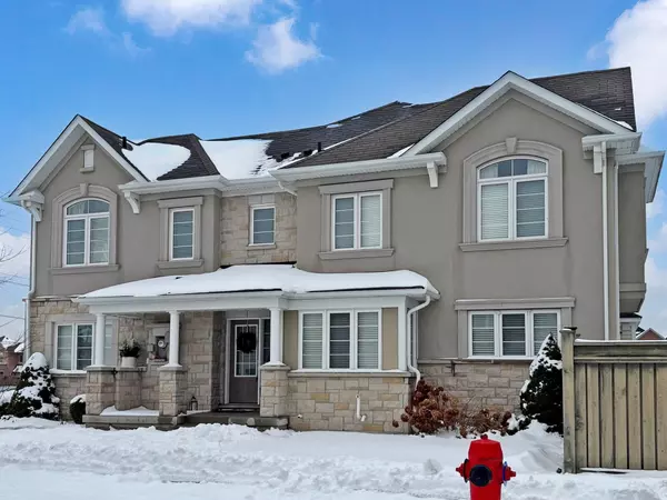 Aurora, ON L4G 0T2,89 Hutt CRES