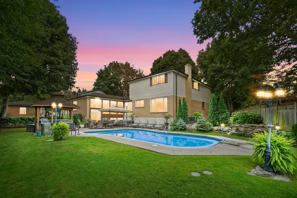 178 Millpond CT, Richmond Hill, ON L4C 4W5