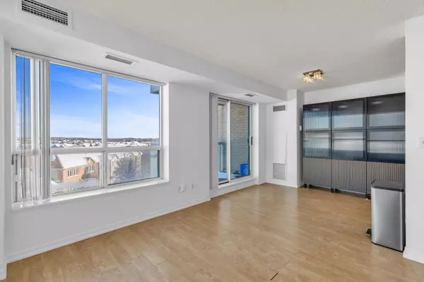 Richmond Hill, ON L4B 4N2,3 Ellesmere ST #520