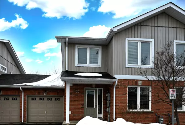 Barrie, ON L4N 0Y9,90 SOVEREIGN'S Gate #29