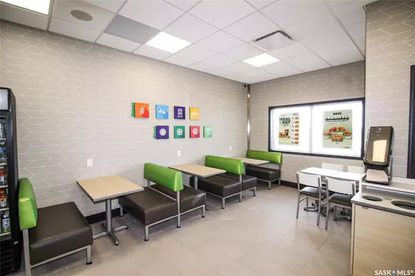 Shaunavon, SK S0N 2M0,910 3rd AVENUE W ##5