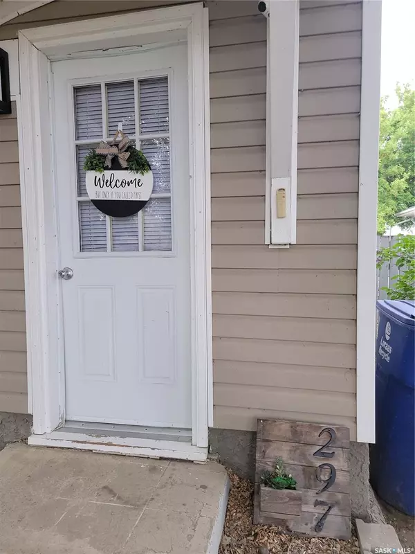 Unity, SK S0K 4L0,297 4th AVENUE E