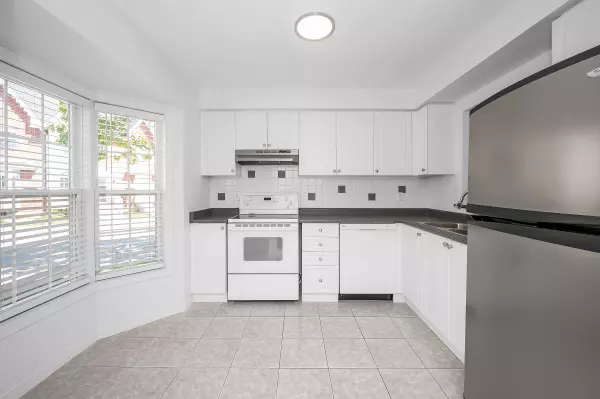 Burlington, ON L7M 4Y3,4200 Kilmer DR #64