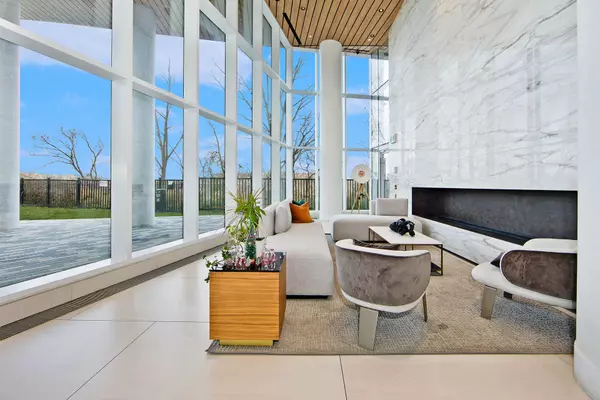 Toronto W08, ON M8X 0B2,20 Brin DR #301