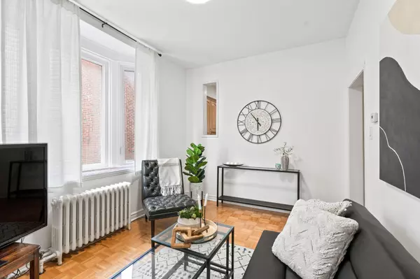 Toronto W03, ON M6M 1C8,20 Kersdale AVE