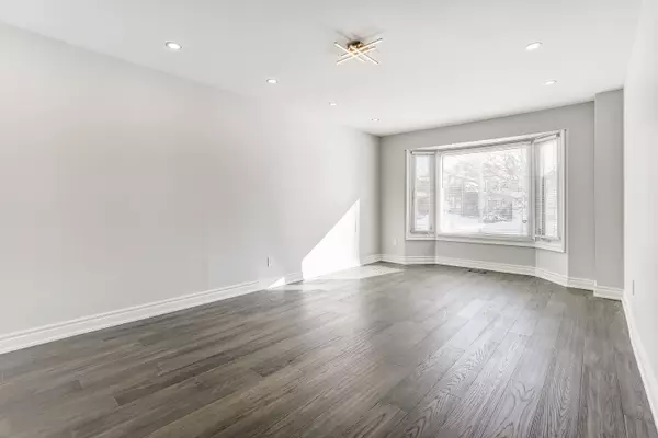 Mississauga, ON L5M 3N9,1527 Princelea PL