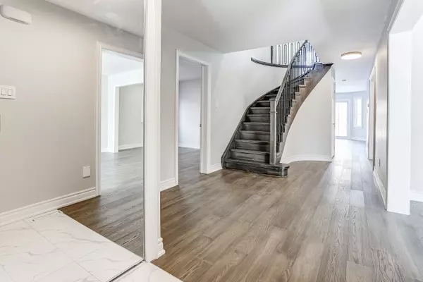 Mississauga, ON L5M 3N9,1527 Princelea PL