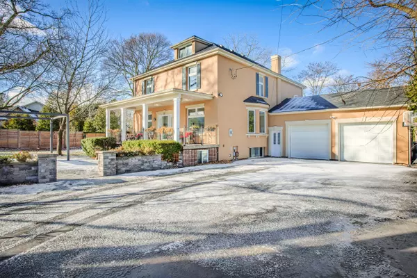 1597 Steveles CRES #MAIN, Mississauga, ON L5J 1H8