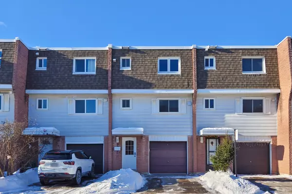 Mississauga, ON L5C 1K6,830 Westlock RD #14A