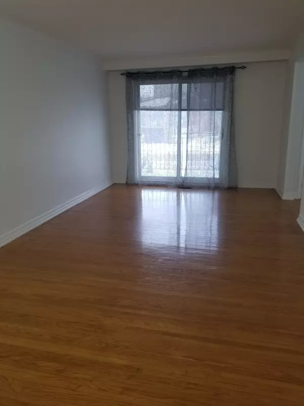 Toronto W05, ON M9L 2H8,38 Milady RD