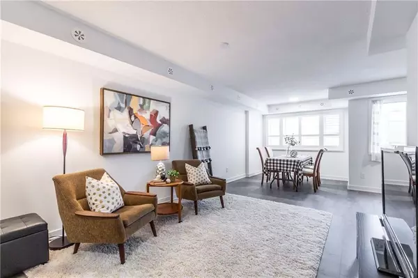 Burlington, ON L7T 4A8,1129 Cooke BLVD #603