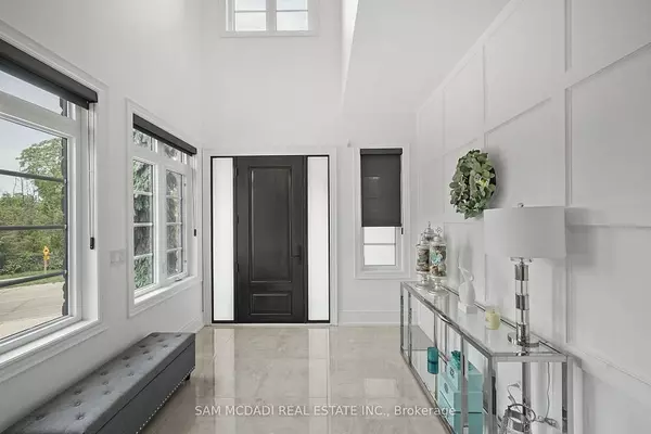 Mississauga, ON L5W 1S9,956 Sombrero WAY