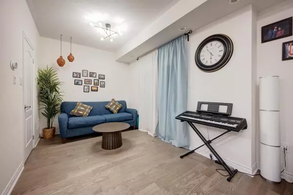 Mississauga, ON L4Z 0C8,78 Preston Meadow AVE #13