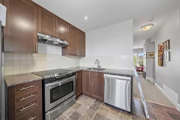 Barrhaven, ON K2J 0Y8,290 Espin HTS