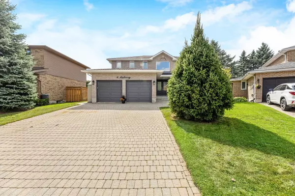 Guelph, ON N1C 1A6,6 Mulberry CT