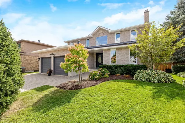 Guelph, ON N1C 1A6,6 Mulberry CT