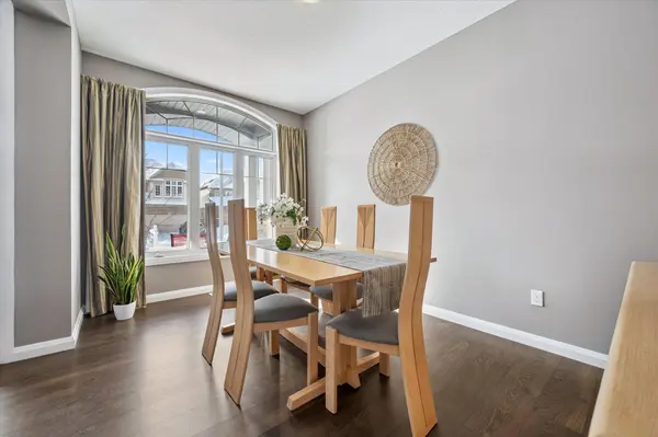 276 Dewdrop CRES, Waterloo, ON N2V 0B1