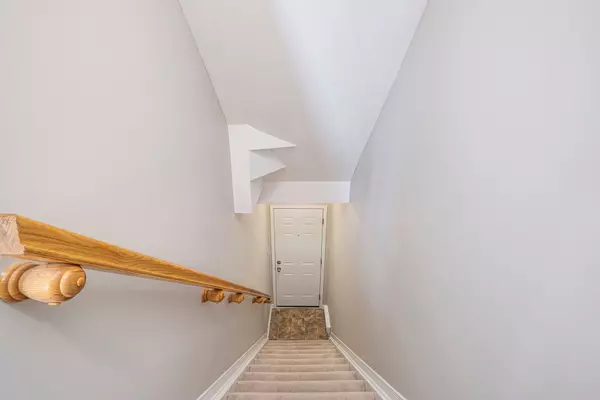 Barrhaven, ON K2J 1S3,3391 Cambrian RD