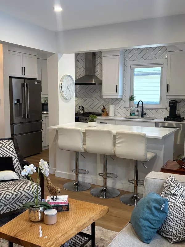 Stratford, ON N5A 6C3,16 Coriano ST