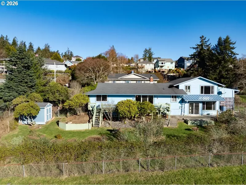 265 AUBURN AVE, Astoria, OR 97103