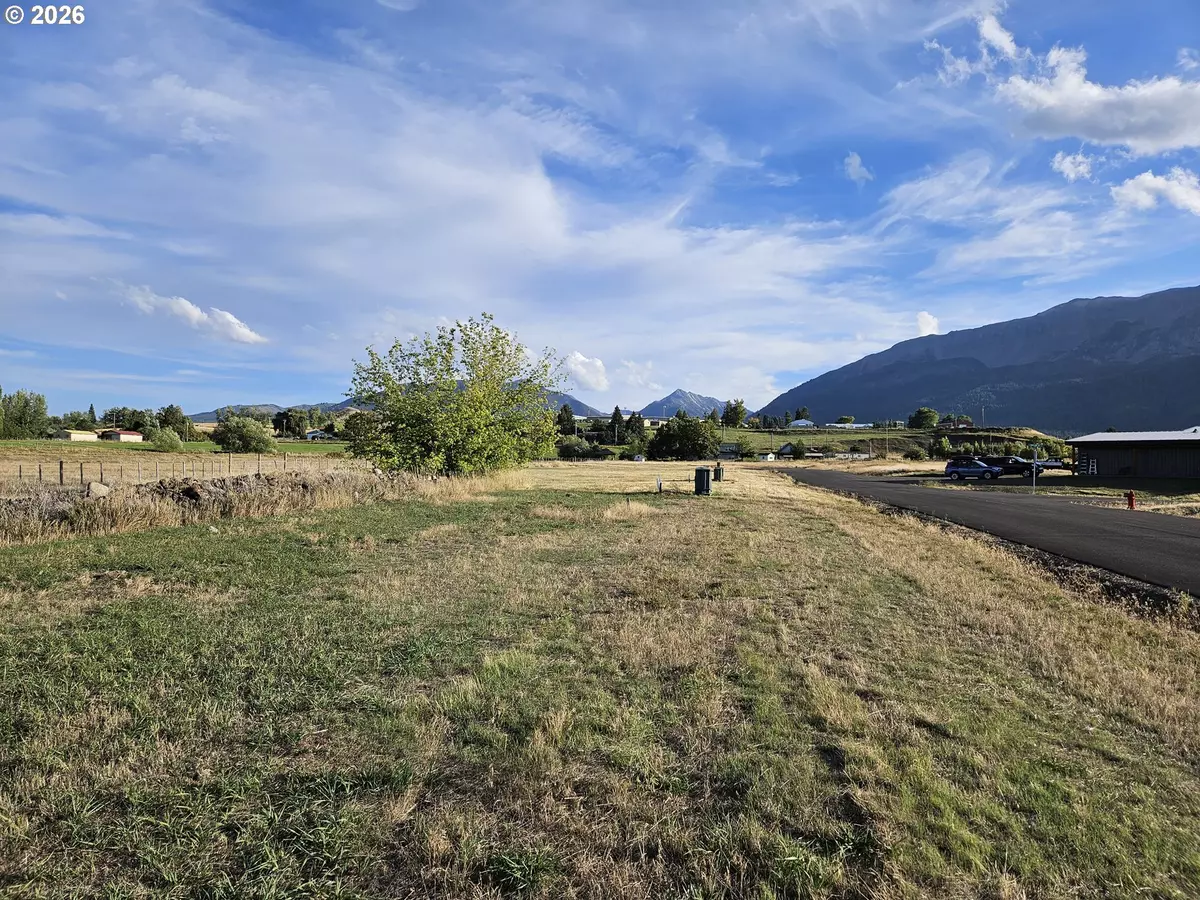 Joseph, OR 97846,702 N SIMEON ST