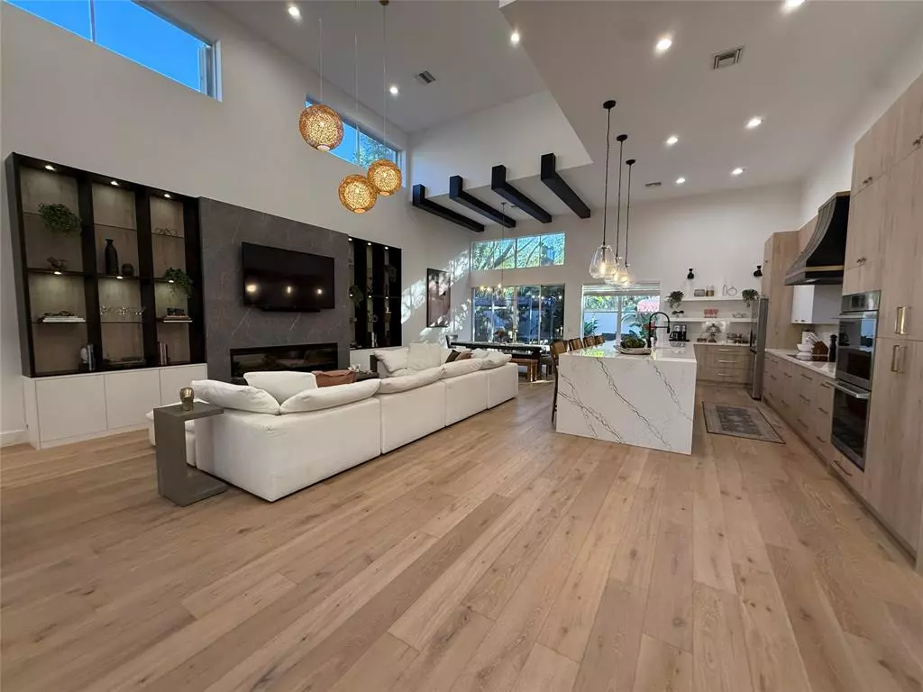 Boca Raton, FL 33496,2492 NW 66th Dr