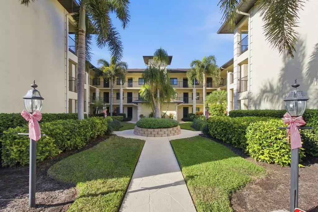 Naples, FL 34104,228 Fox Glen Drive #3205