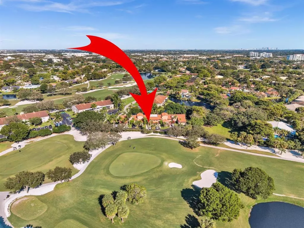 Plantation, FL 33324,9050 Jacaranda Ln #3