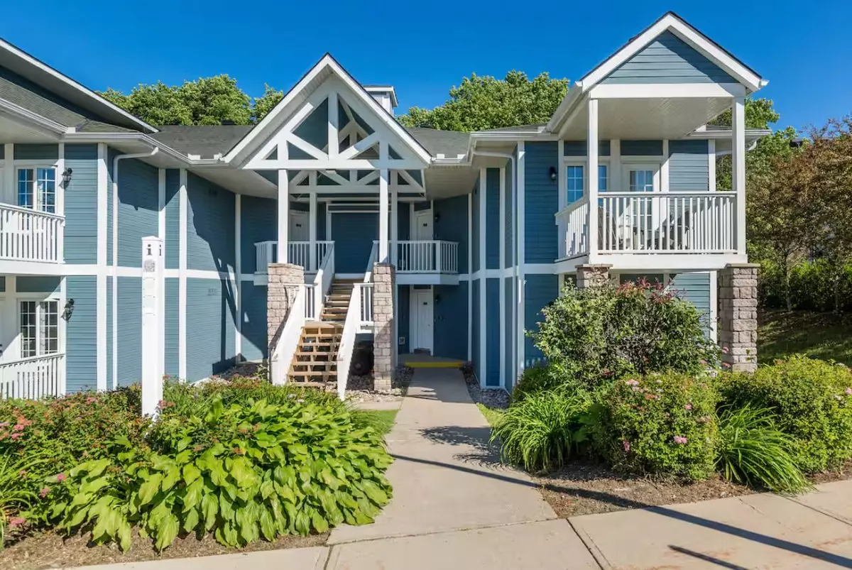 Oro-medonte, ON L0L 2L0,90 Highland DR #2236