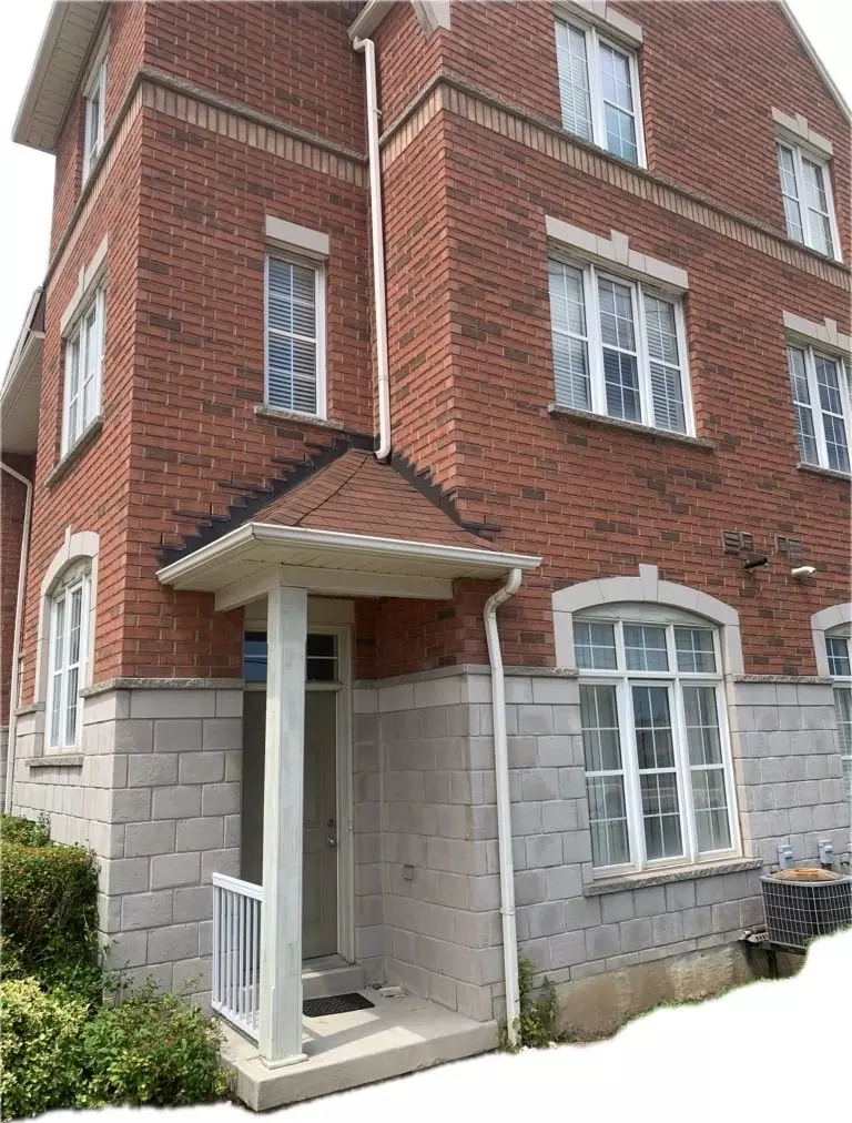 Mississauga, ON L5B 4N6,3030 Breakwater CT #56