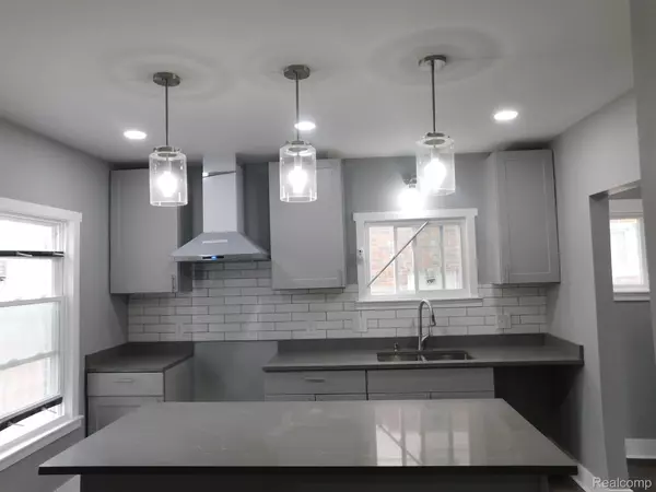 Detroit, MI 48221,18978 PRAIRIE ST