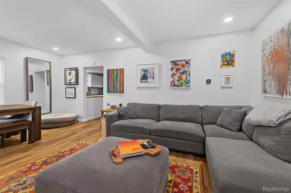 Hazel Park, MI 48030,31 Manatee AVE