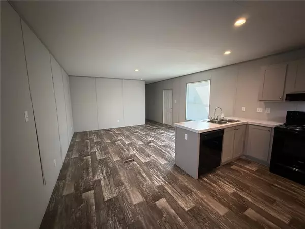 Bowie, TX 76230,1020 Red Bird Lane