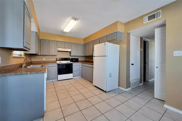 White Settlement, TX 76108,201 S Las Vegas Trail