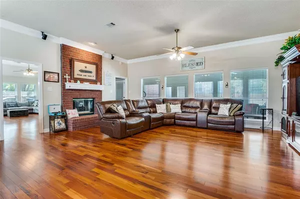 Mansfield, TX 76063,1020 Shady Oak Trail