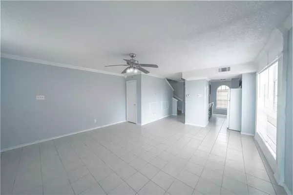 Arlington, TX 76015,2744 Saint George Place #2740