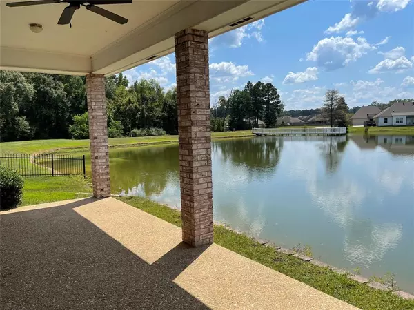 Shreveport, LA 71118,2027 Meadow Bend