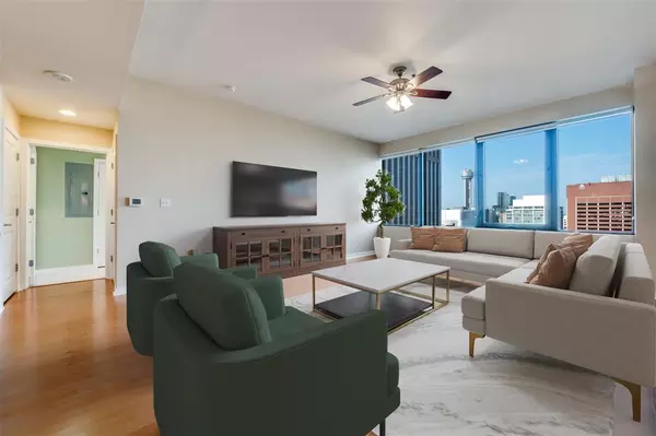 Dallas, TX 75202,1200 Main Street #804