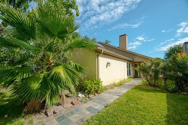 Addison, TX 75001,14816 Sopras Circle