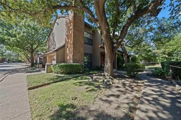 Dallas, TX 75231,9910 Royal Lane #601