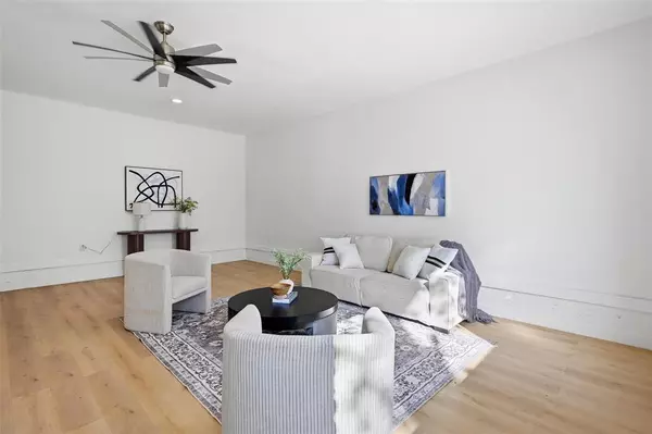 Dallas, TX 75203,1711 Essex Avenue