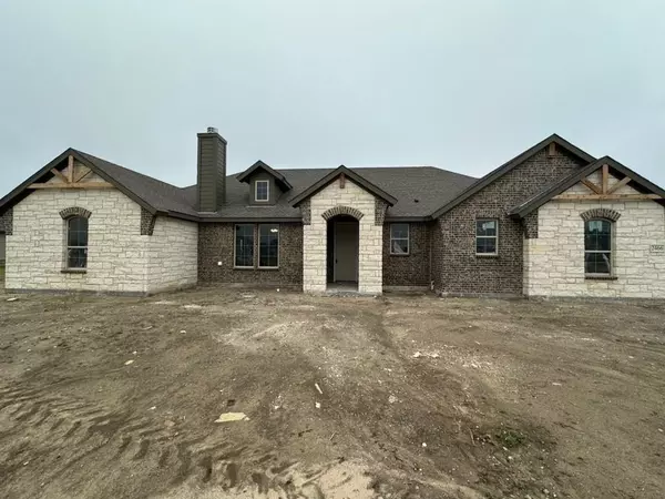 2466 Blackjack Oak Road, Oak Ridge, TX 75161