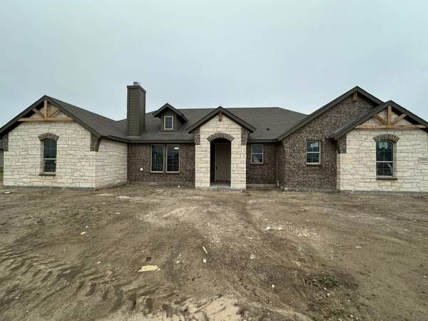 2466 Blackjack Oak Road,  Oak Ridge,  TX 75161