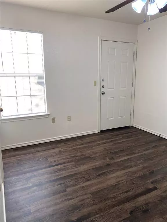 Cleburne, TX 76033,1110 Williams #A