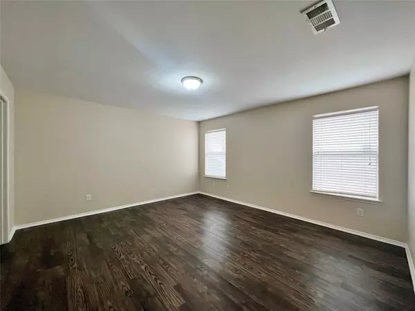 Fort Worth, TX 76120,912 Bee Creek Lane